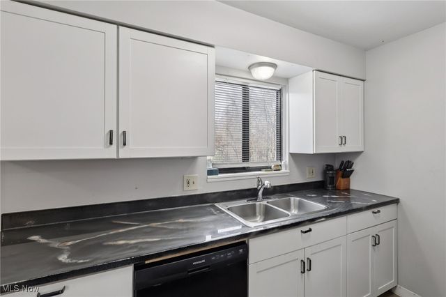 1010 Cree Avenue, Akron, OH 44305