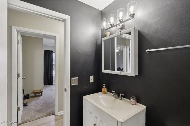 1010 Cree Avenue, Akron, OH 44305