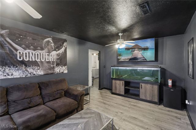 1010 Cree Avenue, Akron, OH 44305