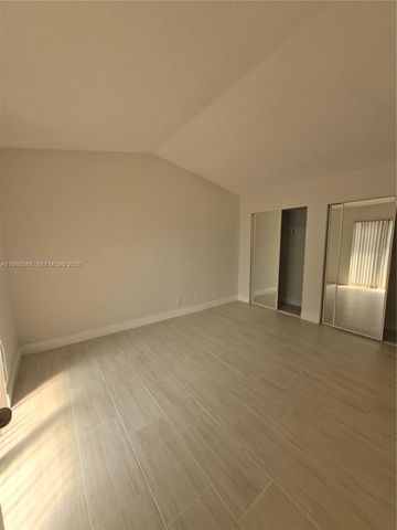 17316 NW 63rd Ave, Hialeah, FL 33015