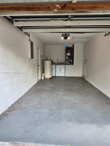 17316 NW 63rd Ave, Hialeah, FL 33015