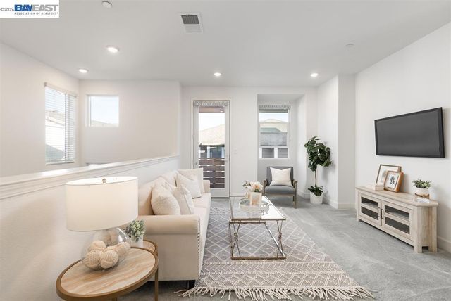 4272 Healdsburg Way, Dublin, CA 94568