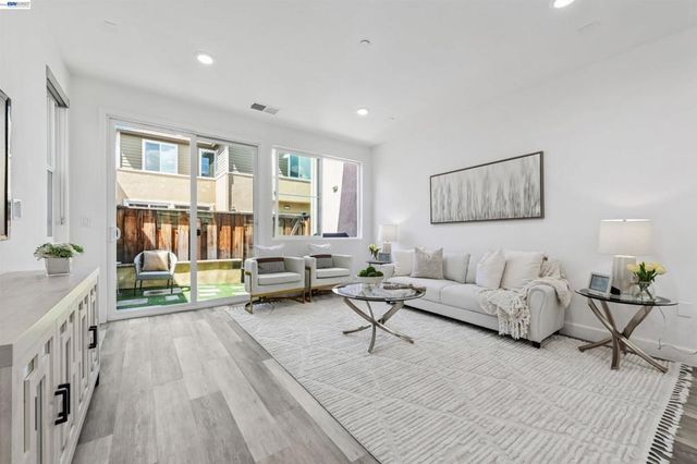 4272 Healdsburg Way, Dublin, CA 94568