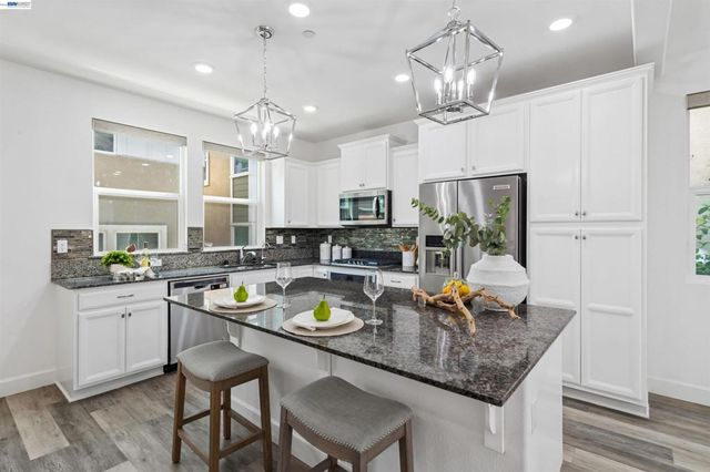 4272 Healdsburg Way, Dublin, CA 94568