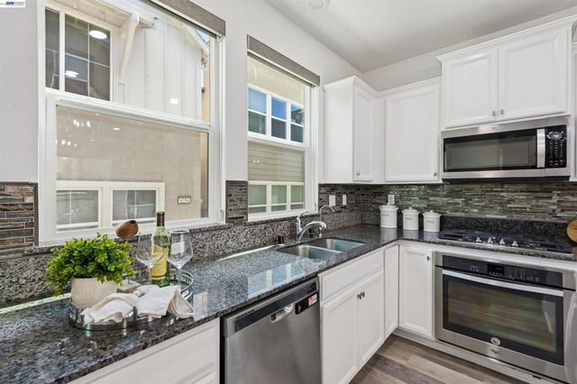 4272 Healdsburg Way, Dublin, CA 94568