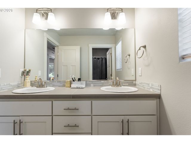 8601 N APPLETON St, Camas, WA 98607