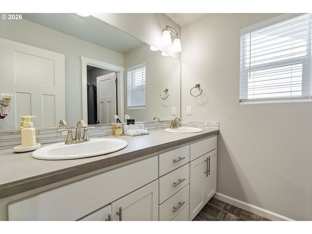 8601 N APPLETON St, Camas, WA 98607