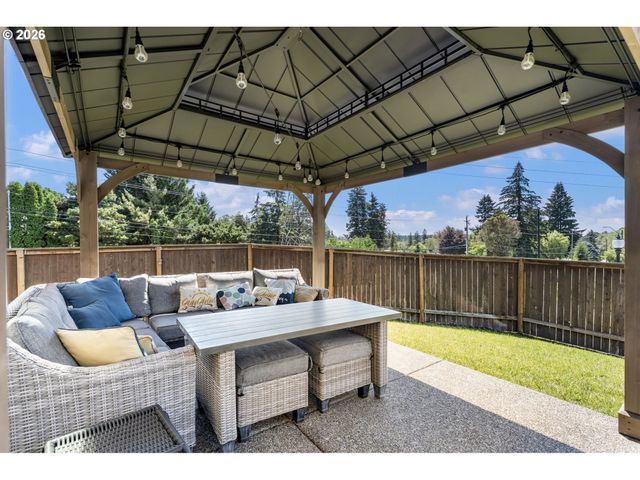8601 N APPLETON St, Camas, WA 98607