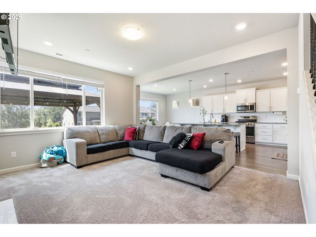 8601 N APPLETON St, Camas, WA 98607