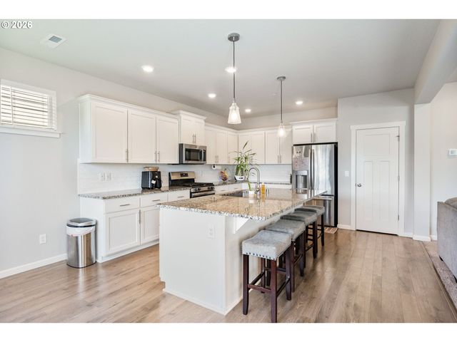 8601 N APPLETON St, Camas, WA 98607