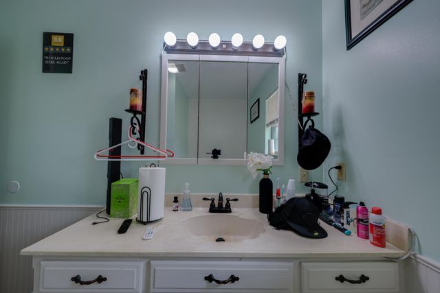 25600 S 640 Road, Grove, OK 74344