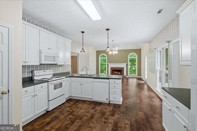 2624 Fireside Trail SW, Conyers, GA 30094