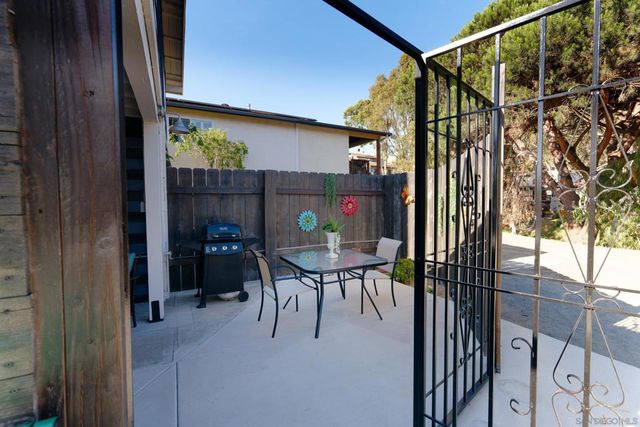 2729 Erie St, San Diego, CA 92117