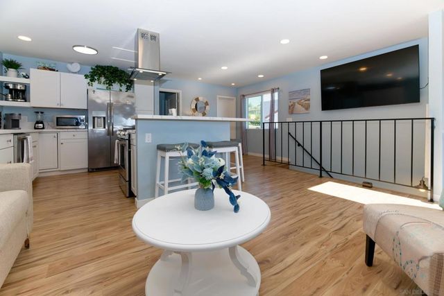 2729 Erie St, San Diego, CA 92117