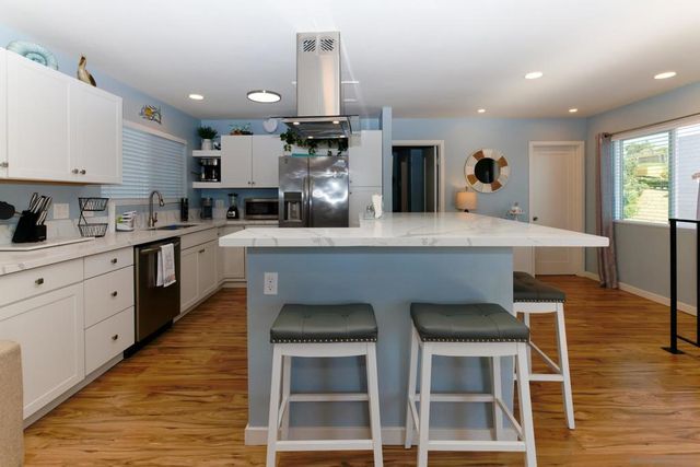 2729 Erie St, San Diego, CA 92117