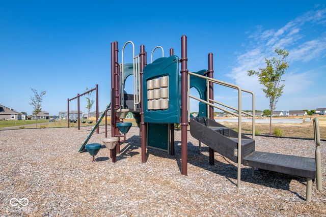 1560 Aster Drive, Shelbyville, IN 46176