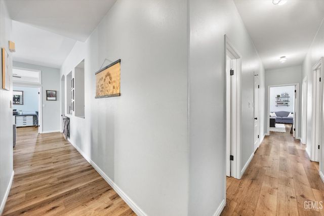 8203 Sea Meadow Lane, Bakersfield, CA 93312