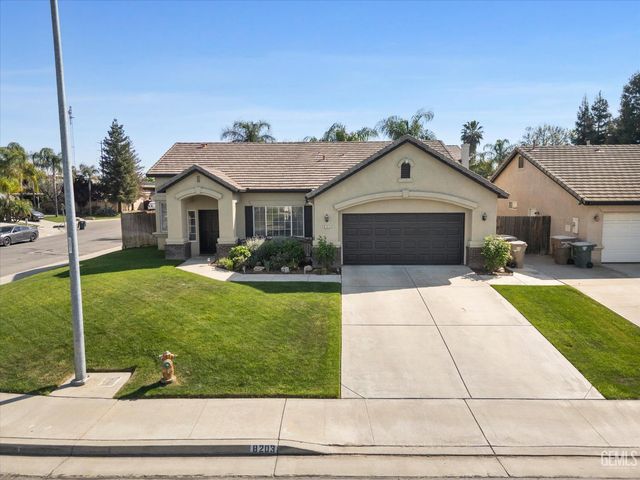 8203 Sea Meadow Lane, Bakersfield, CA 93312