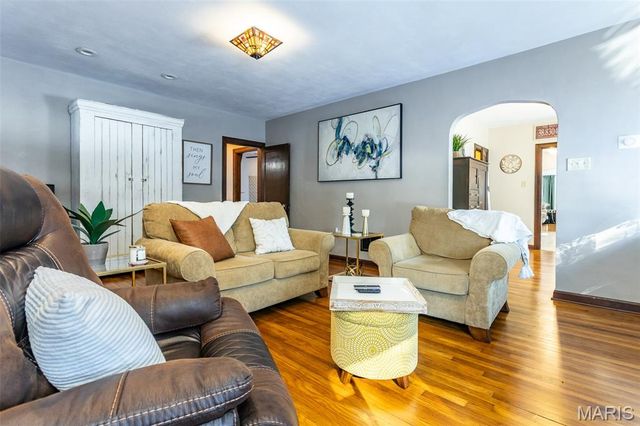 5825 Redbud Lane, Edwardsville, IL 62025