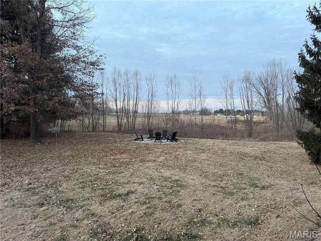 5825 Redbud Lane, Edwardsville, IL 62025