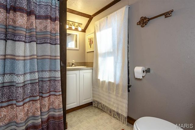 5825 Redbud Lane, Edwardsville, IL 62025