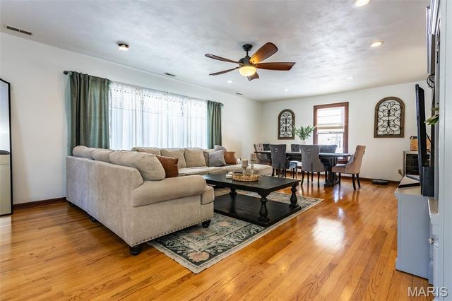 5825 Redbud Lane, Edwardsville, IL 62025