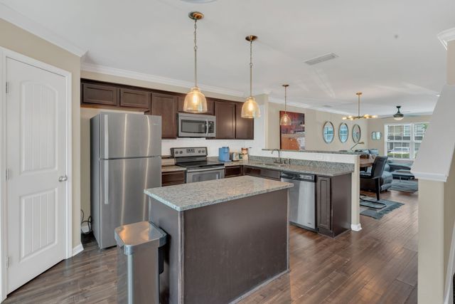 127 Cobblestone Place Dr, Goodlettsville, TN 37072