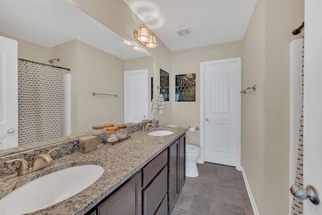 127 Cobblestone Place Dr, Goodlettsville, TN 37072