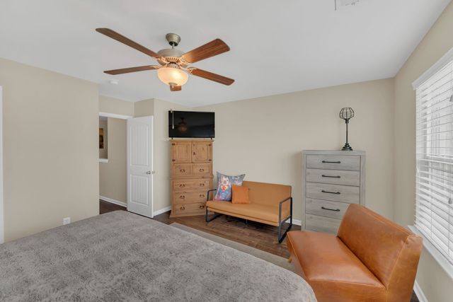 127 Cobblestone Place Dr, Goodlettsville, TN 37072