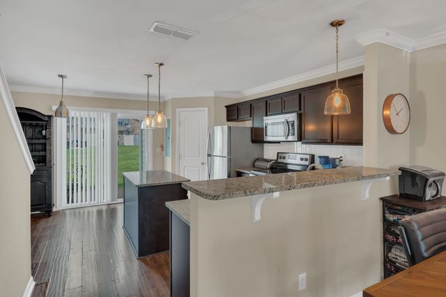 127 Cobblestone Place Dr, Goodlettsville, TN 37072