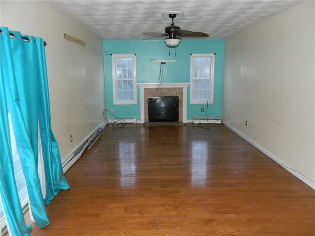 19 Hilton Drive, Johnston, RI 02919