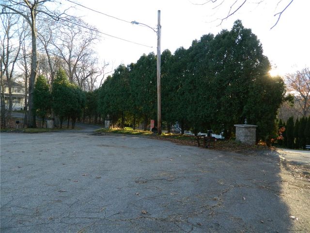 19 Hilton Drive, Johnston, RI 02919