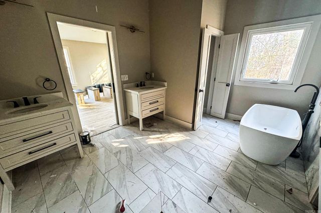 601 Hillcrest Road, Sherwood, AR 72120