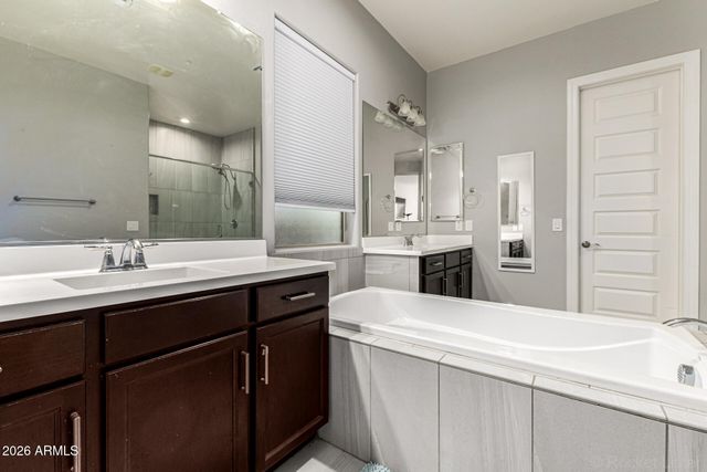 9753 W ROWEL Road, Peoria, AZ 85383