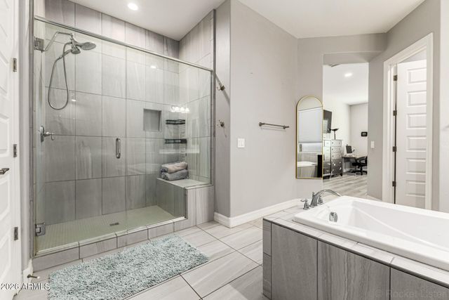 9753 W ROWEL Road, Peoria, AZ 85383