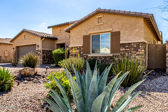 9753 W ROWEL Road, Peoria, AZ 85383
