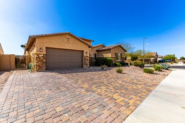 9753 W ROWEL Road, Peoria, AZ 85383