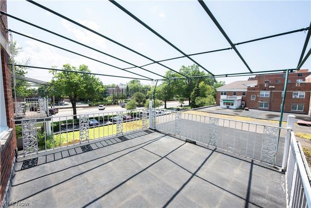 19901 Van Aken Boulevard 205, Shaker Heights, OH 44122