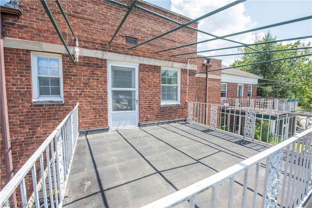 19901 Van Aken Boulevard 205, Shaker Heights, OH 44122