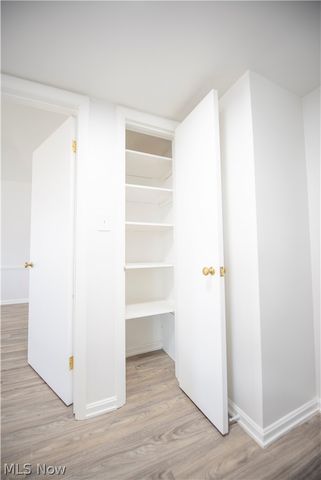 19901 Van Aken Boulevard 205, Shaker Heights, OH 44122