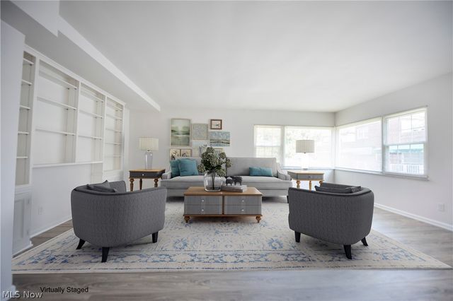 19901 Van Aken Boulevard 205, Shaker Heights, OH 44122