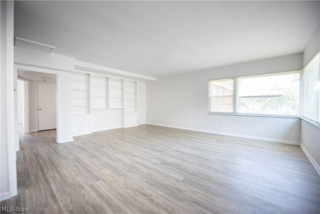 19901 Van Aken Boulevard 205, Shaker Heights, OH 44122