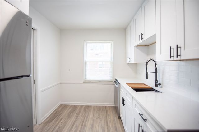 19901 Van Aken Boulevard 205, Shaker Heights, OH 44122