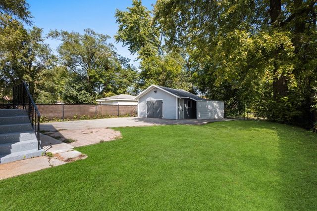 15661 State Street, South Holland, IL 60473