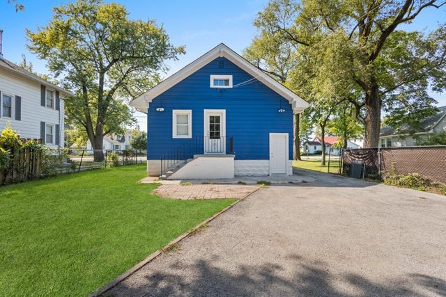 15661 State Street, South Holland, IL 60473