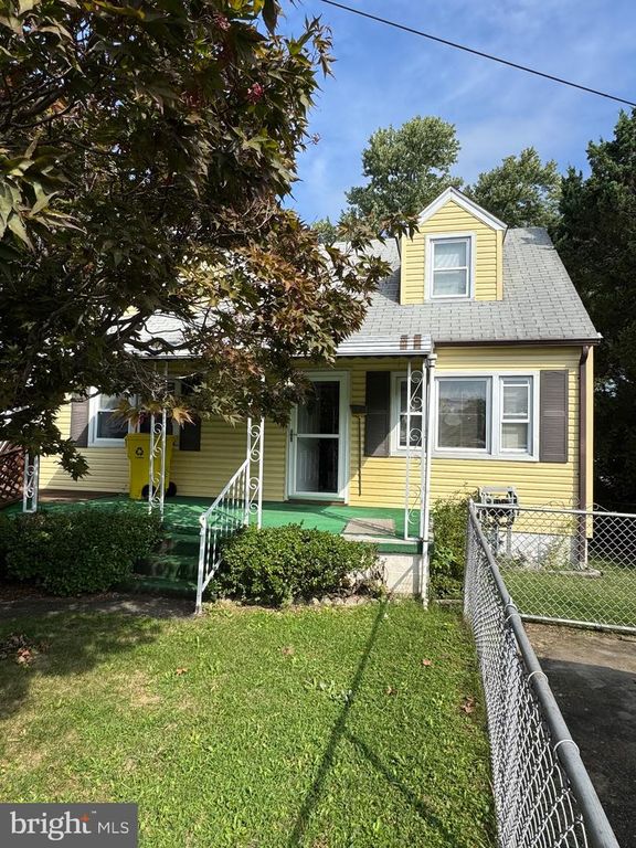 316 HOLY CROSS RD, Brooklyn, MD 21225