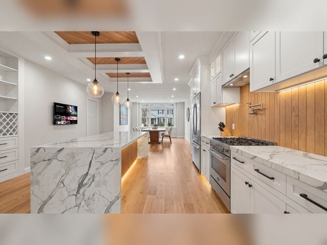135 Hartman Road, Newton, MA 02459