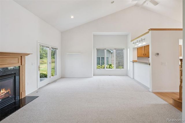 628 Olde Ivy Lane, Howell, MI 48843