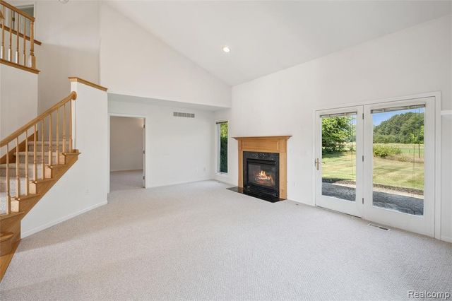 628 Olde Ivy Lane, Howell, MI 48843