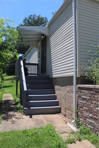 7452 Esterbrook Drive, St Louis, MO 63136